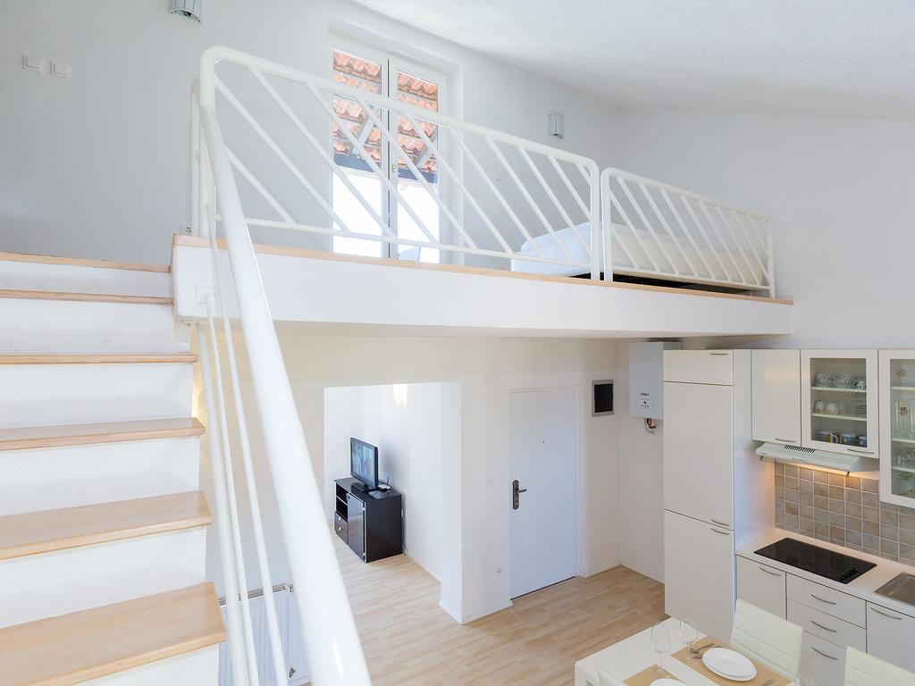 Apartments Gala Porec Exterior photo